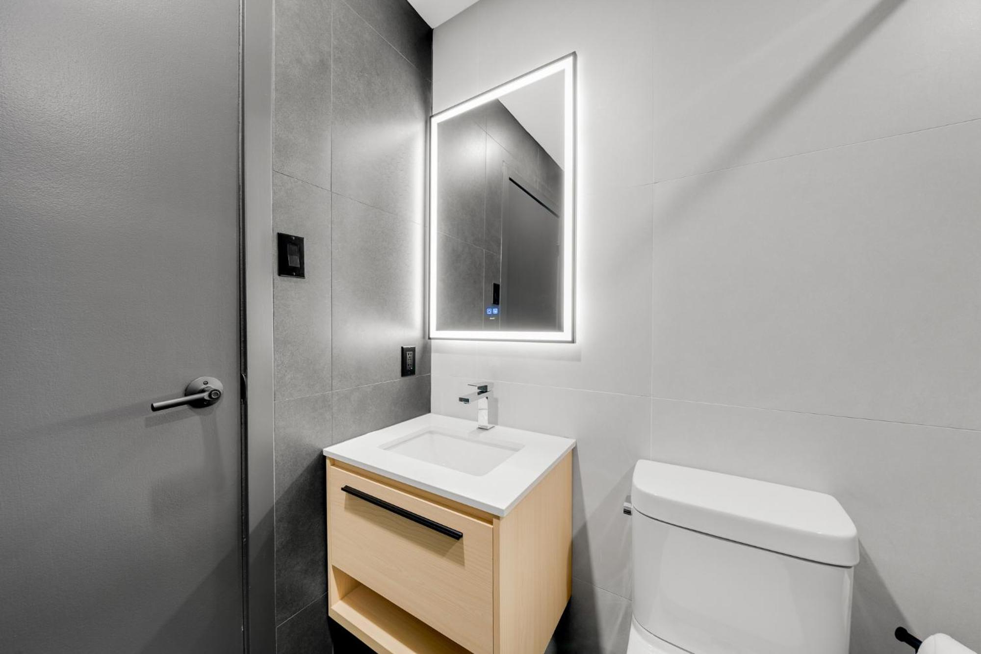 Lift Hotel Montreal Exteriér fotografie